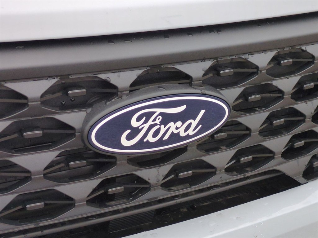 Thumbnail: 2025 Ford Maverick - 7