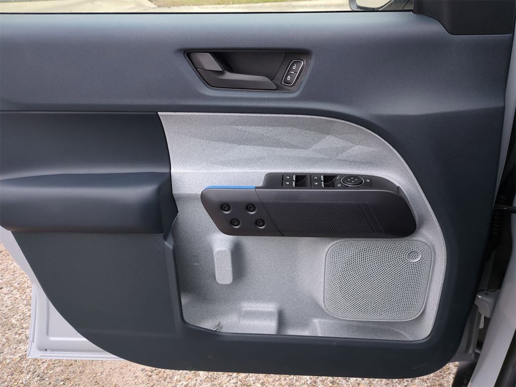 Thumbnail: 2025 Ford Maverick - 30