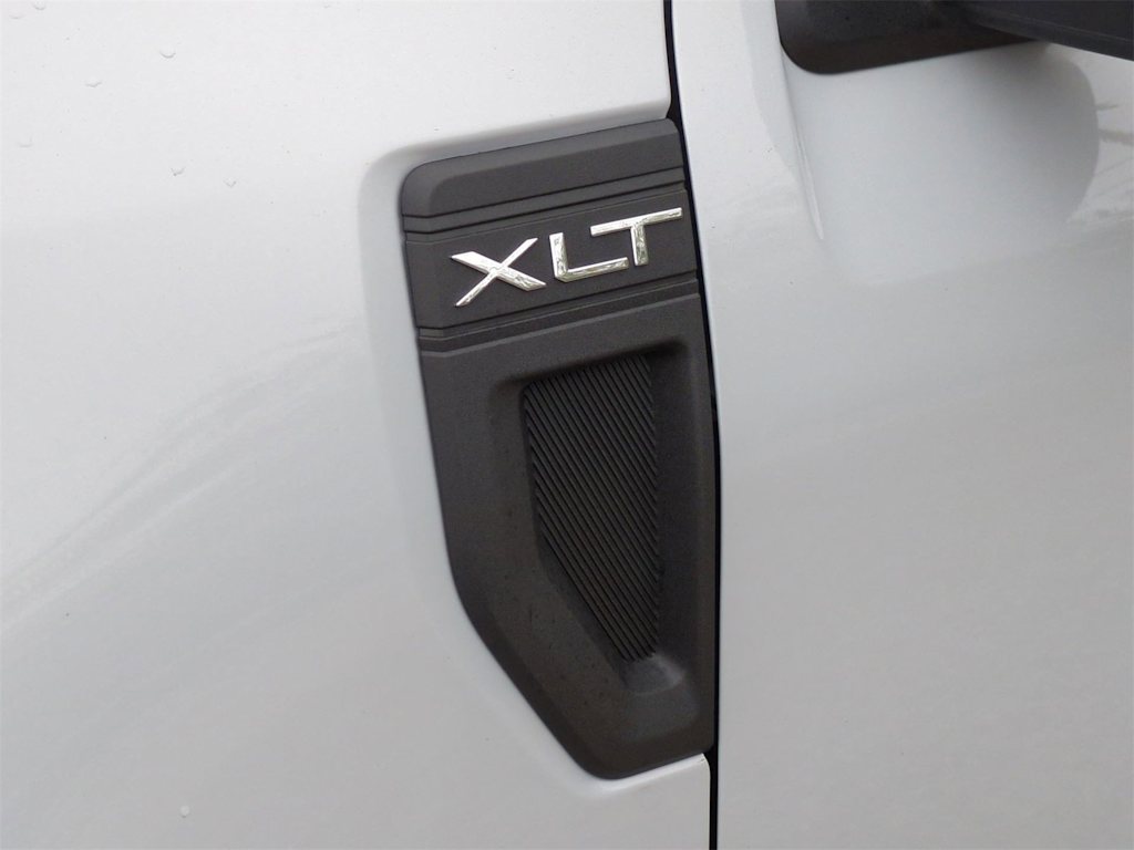 Thumbnail: 2025 Ford Maverick - 33