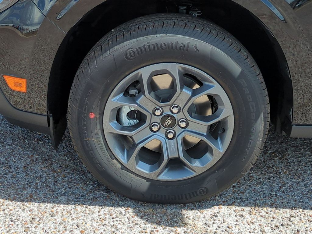 Thumbnail: 2025 Ford Maverick - 8