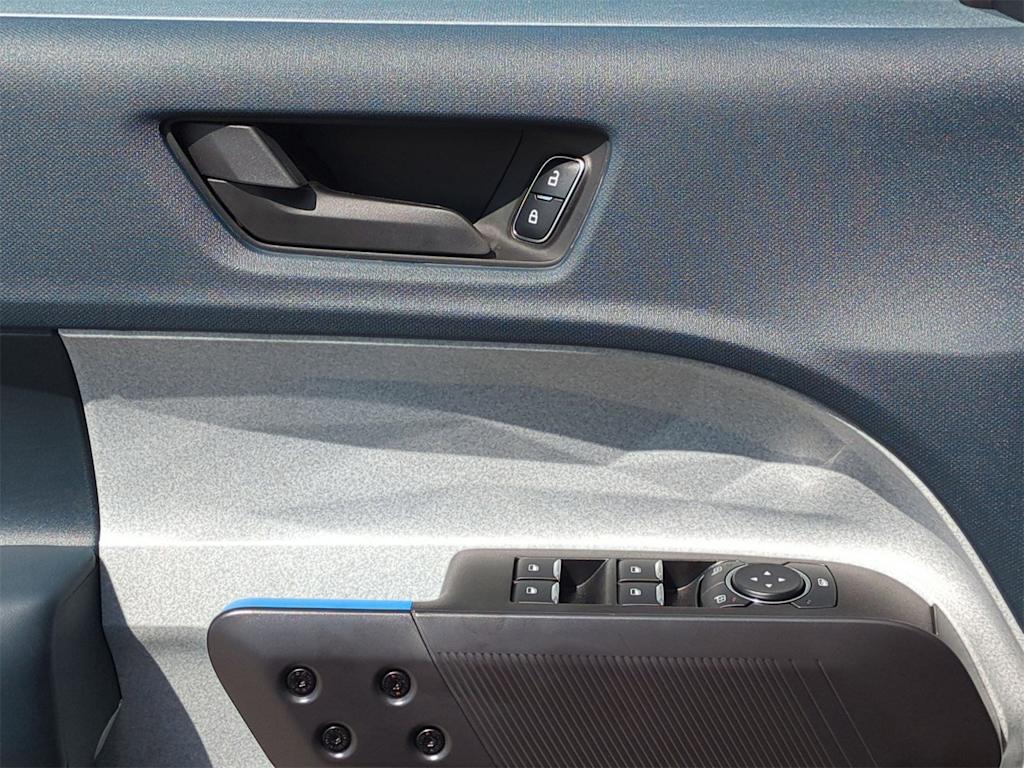 Thumbnail: 2025 Ford Maverick - 31