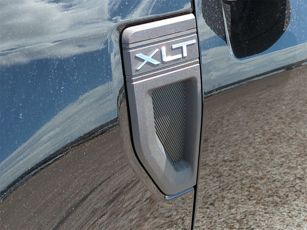 Thumbnail: 2025 Ford Maverick - 33