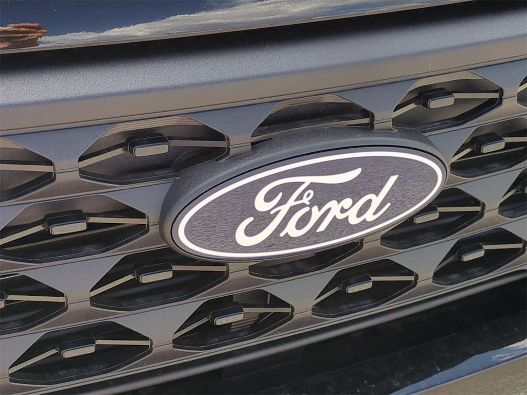 Thumbnail: 2025 Ford Maverick - 7