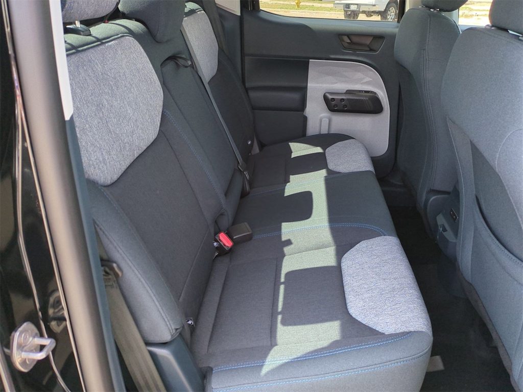 Thumbnail: 2025 Ford Maverick - 32