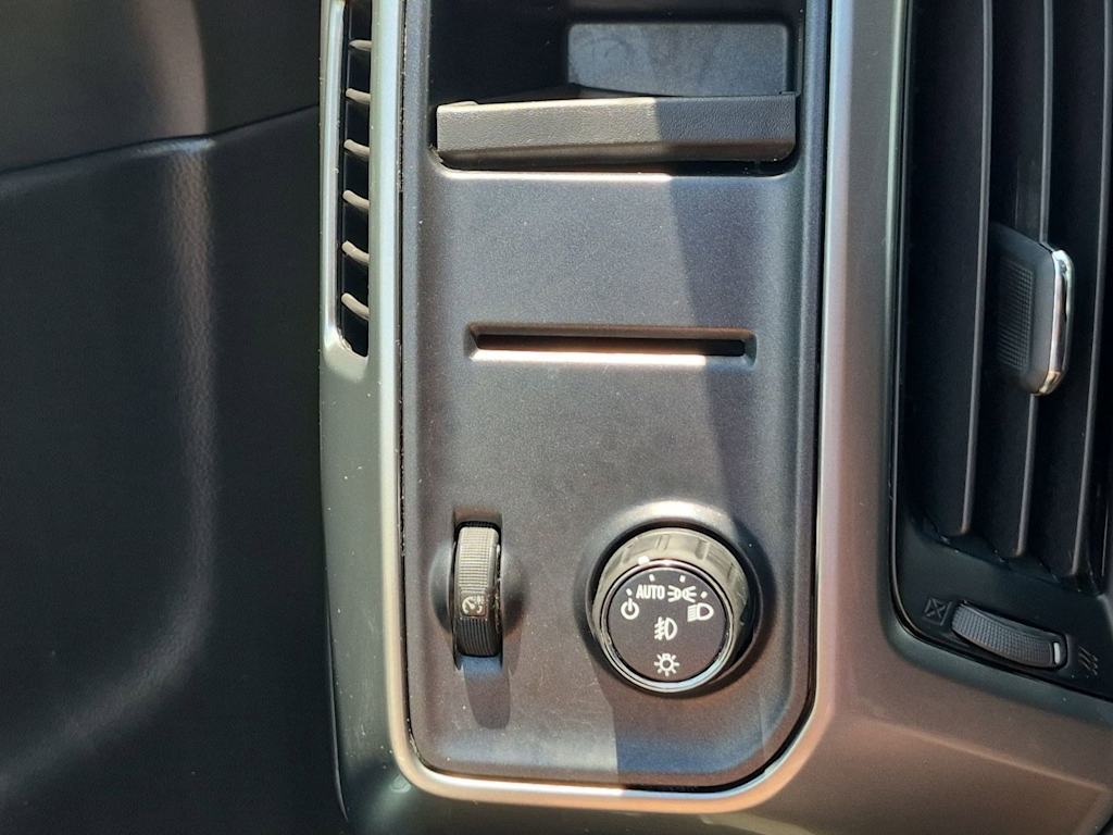 Thumbnail: 2017 Chevrolet Silverado 1500 - 27