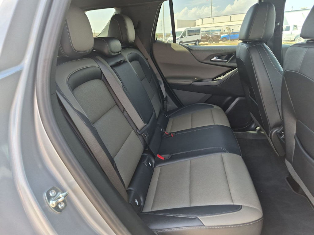 Thumbnail: 2025 Chevrolet Equinox - 32