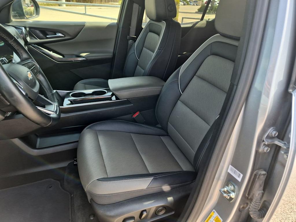 Thumbnail: 2025 Chevrolet Equinox - 10