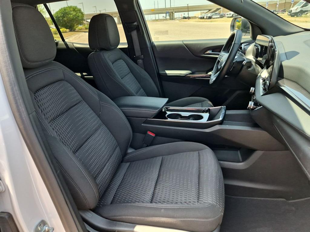 Thumbnail: 2025 Chevrolet Equinox - 11
