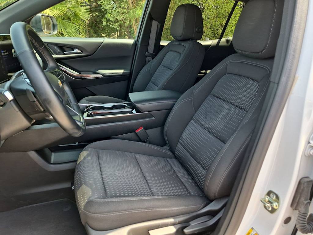 Thumbnail: 2025 Chevrolet Equinox - 10