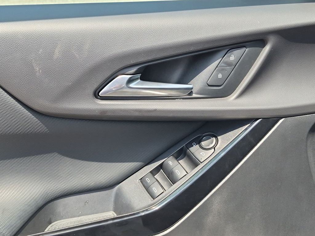 Thumbnail: 2025 Chevrolet Equinox - 32
