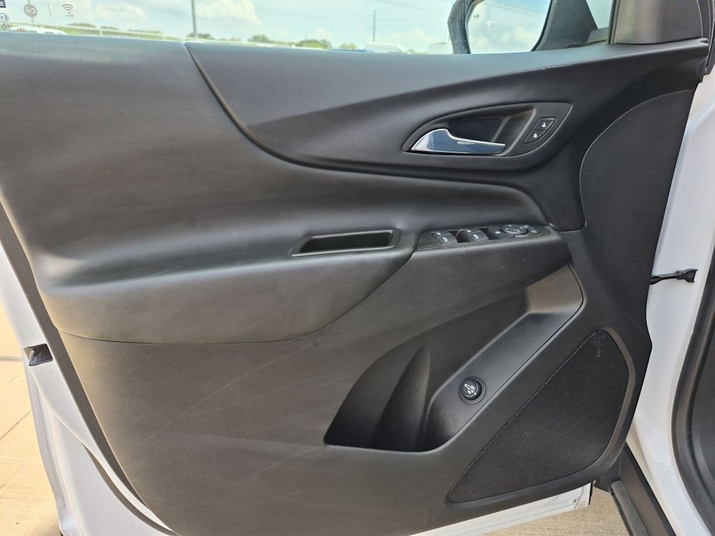 Thumbnail: 2024 Chevrolet Equinox - 30