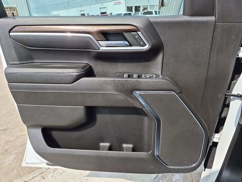Thumbnail: 2023 GMC Sierra 1500 - 31