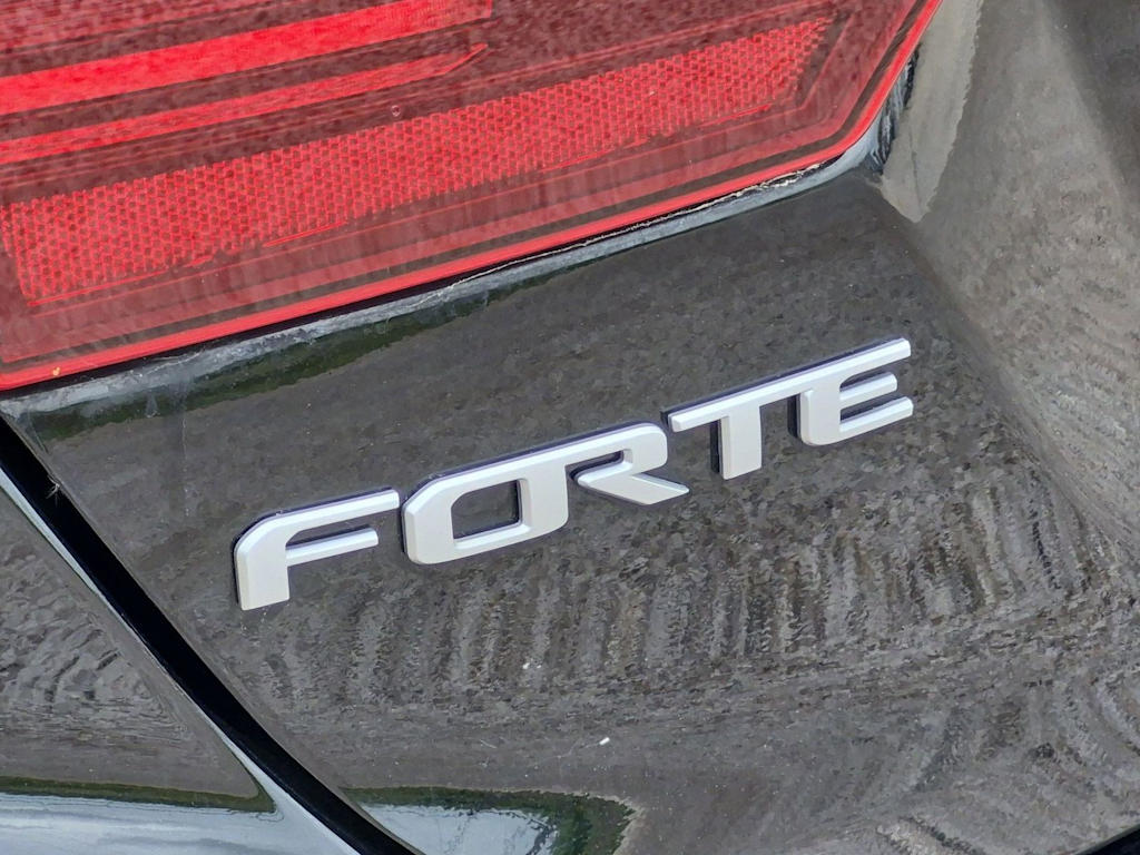 Thumbnail: 2024 Kia Forte - 34