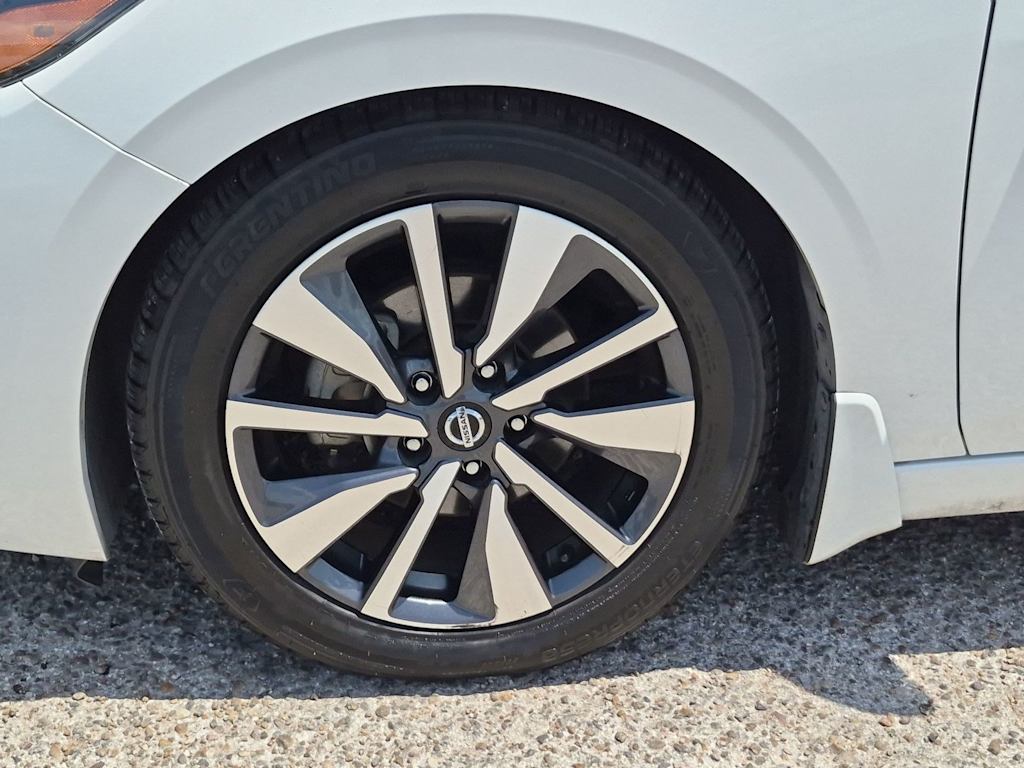 Thumbnail: 2020 Nissan Sentra - 8