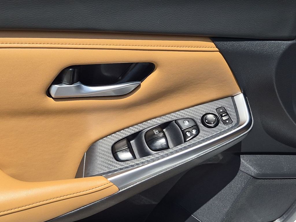 Thumbnail: 2020 Nissan Sentra - 32