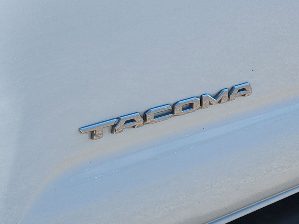 Thumbnail: 2022 Toyota Tacoma - 31