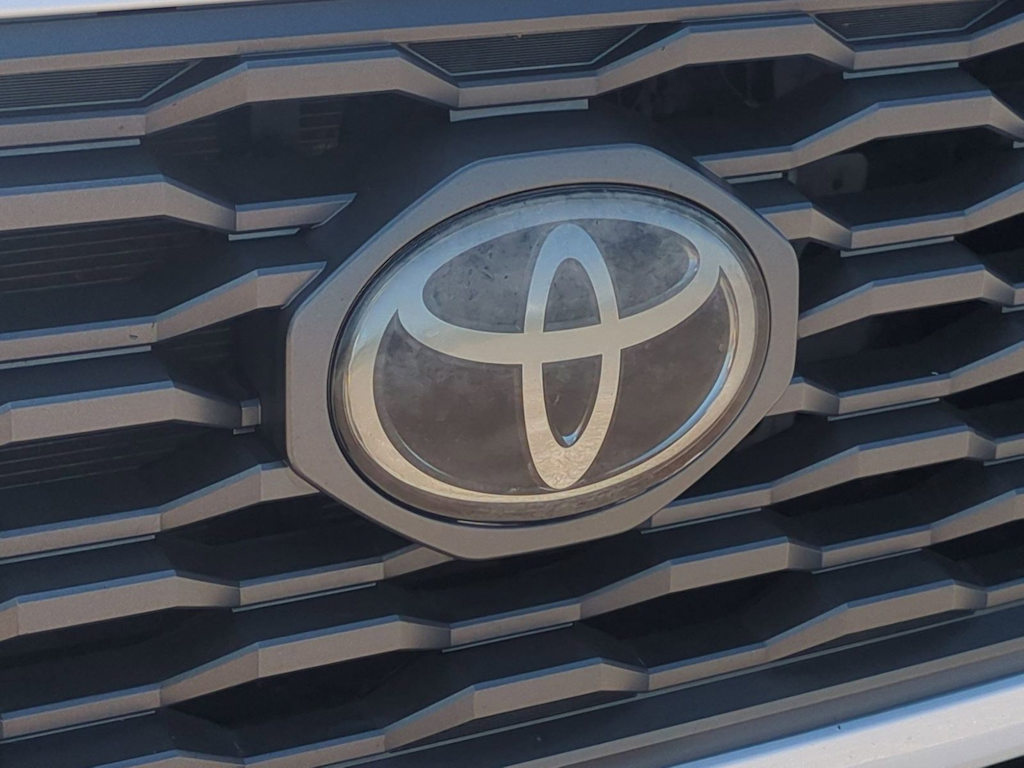 Thumbnail: 2022 Toyota Tacoma - 5