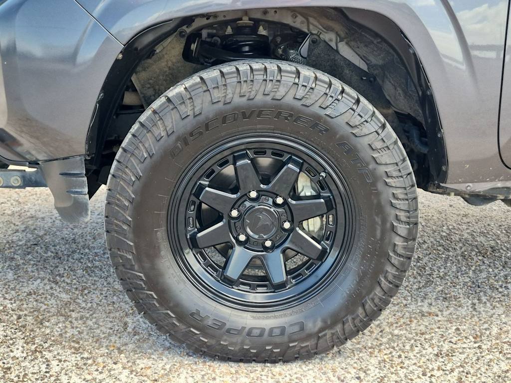 Thumbnail: 2023 Toyota Tacoma - 6