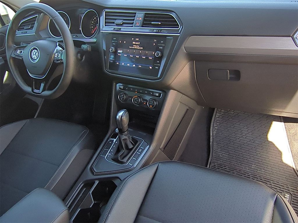 Thumbnail: 2020 Volkswagen Tiguan - 13