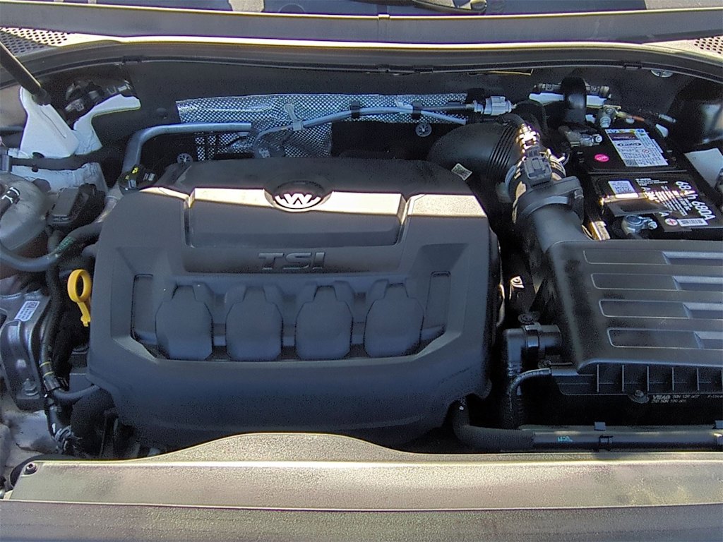 Thumbnail: 2020 Volkswagen Tiguan - 8