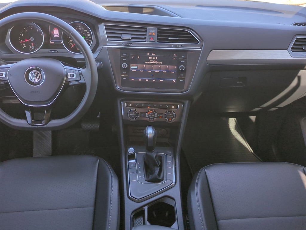 Thumbnail: 2020 Volkswagen Tiguan - 9