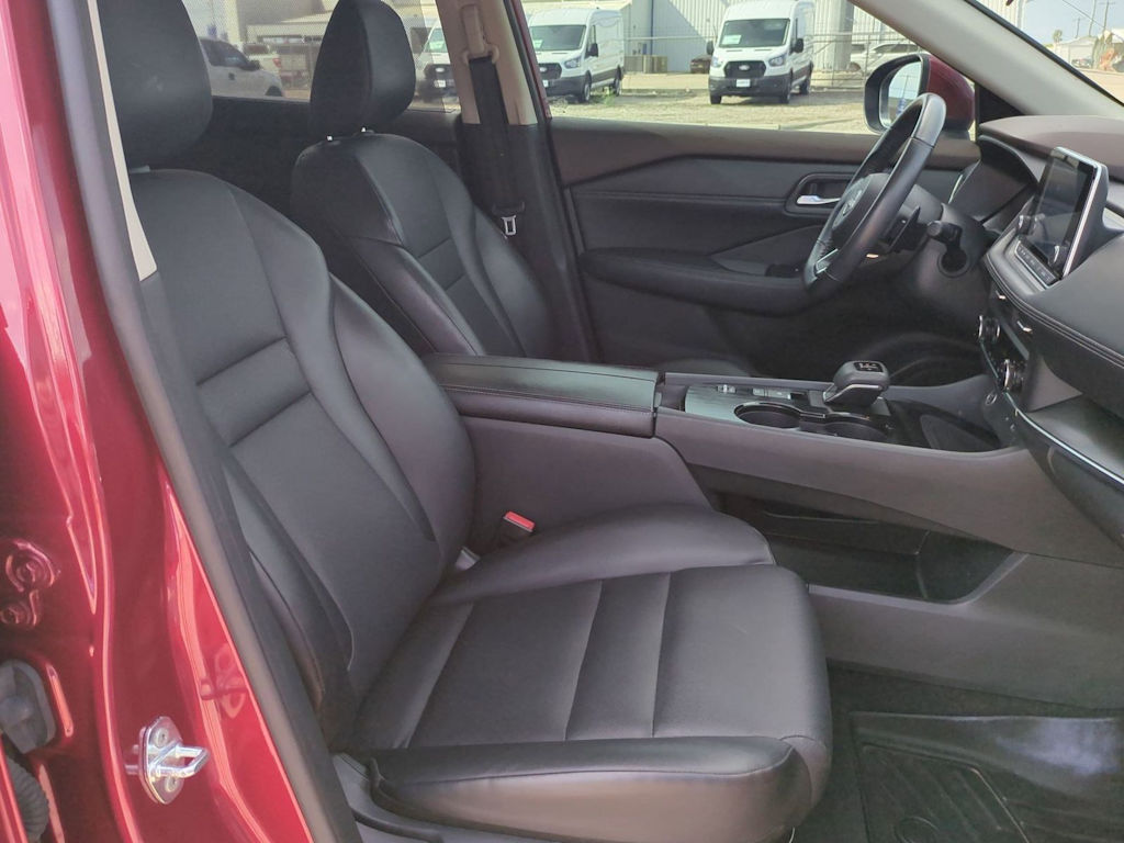 Thumbnail: 2023 Nissan Rogue - 12