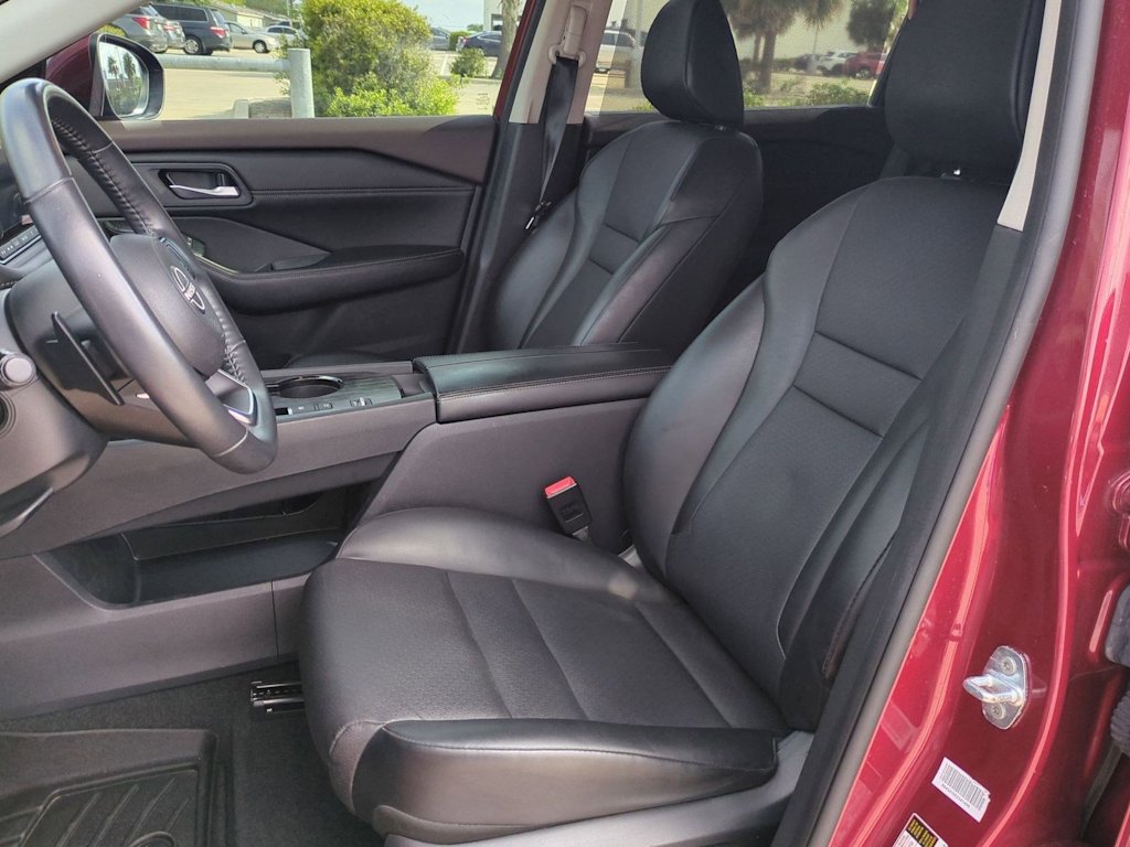 Thumbnail: 2023 Nissan Rogue - 11