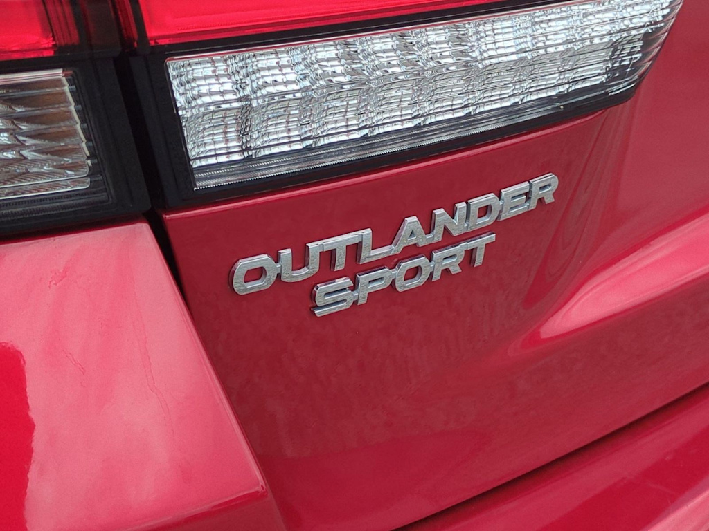 Thumbnail: 2025 Mitsubishi Outlander Sport - 32