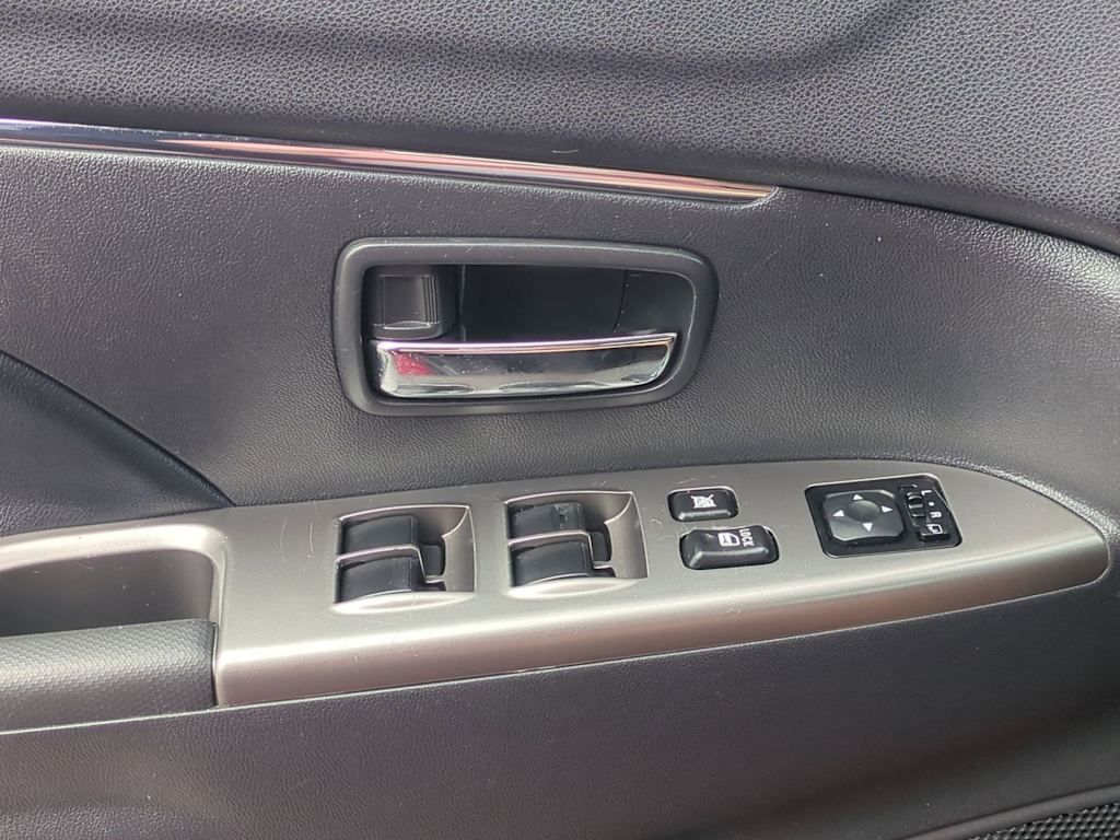 Thumbnail: 2025 Mitsubishi Outlander Sport - 30
