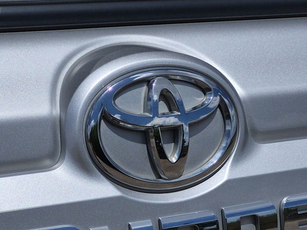 Thumbnail: 2022 Toyota 4Runner - 6