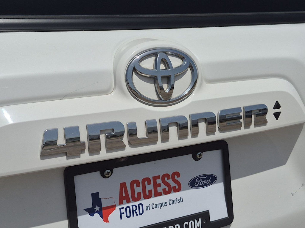 Thumbnail: 2022 Toyota 4Runner - 34