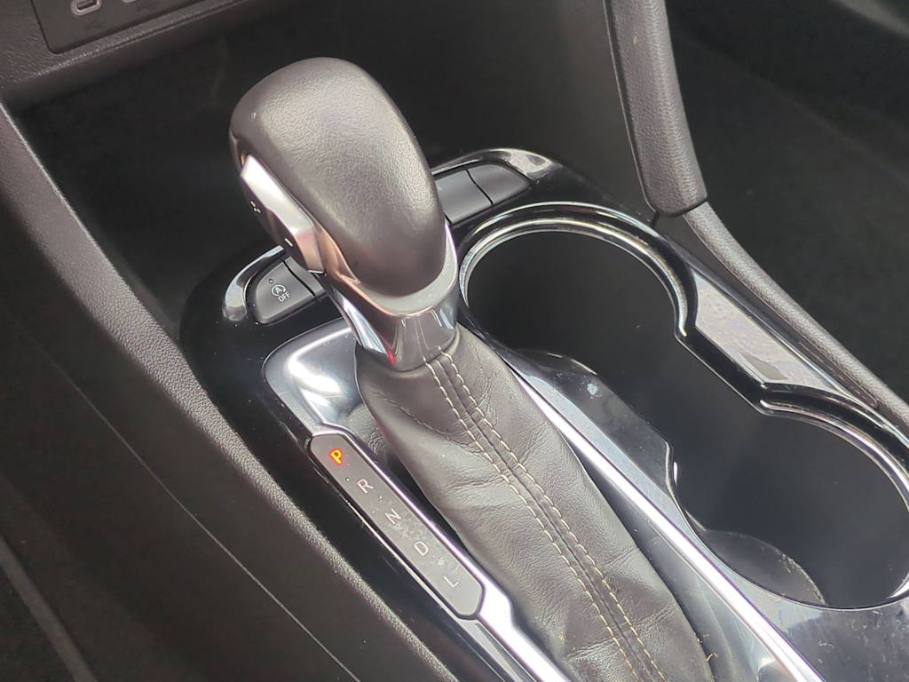 Thumbnail: 2022 Buick Encore GX - 15