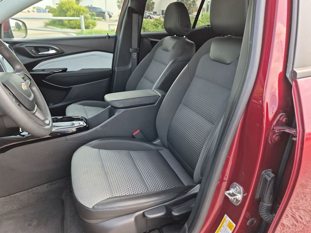 Thumbnail: 2024 Chevrolet Trax - 10