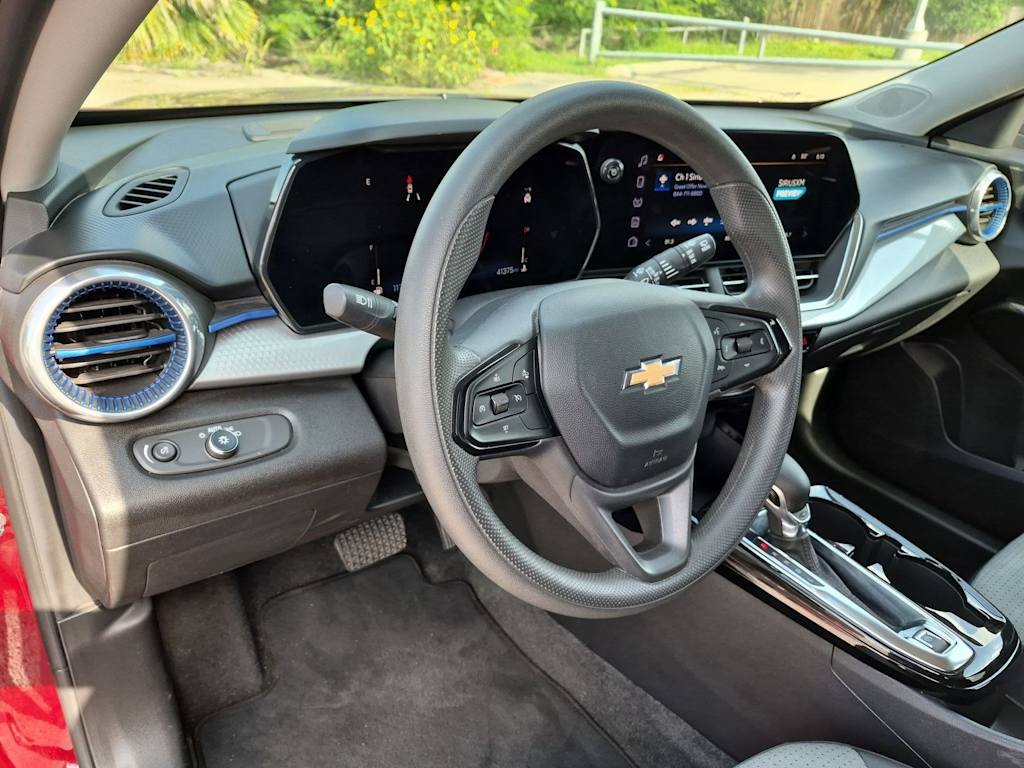 Thumbnail: 2024 Chevrolet Trax - 2