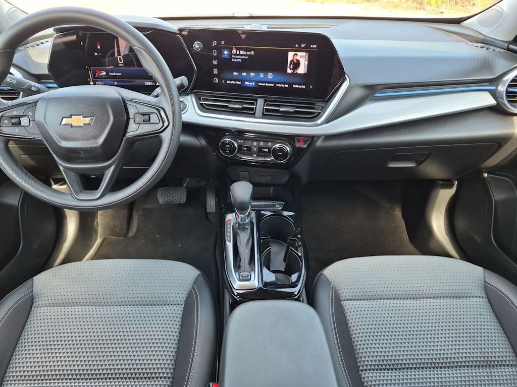 Thumbnail: 2026 Chevrolet Trax - 9