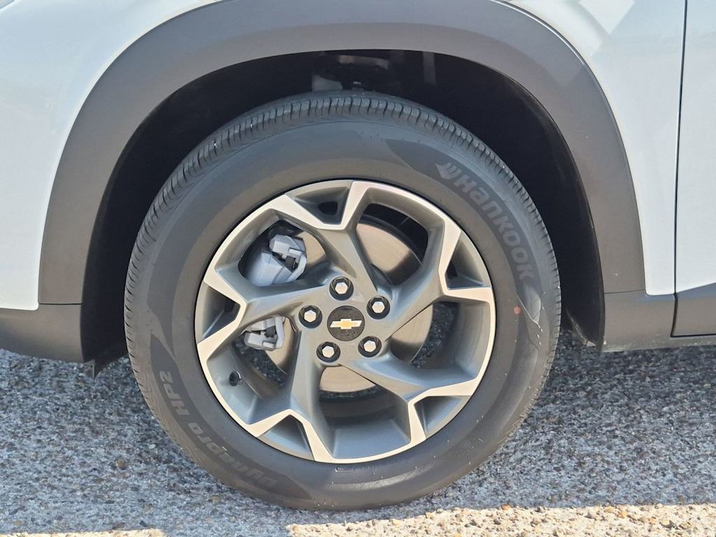 Thumbnail: 2026 Chevrolet Trax - 7