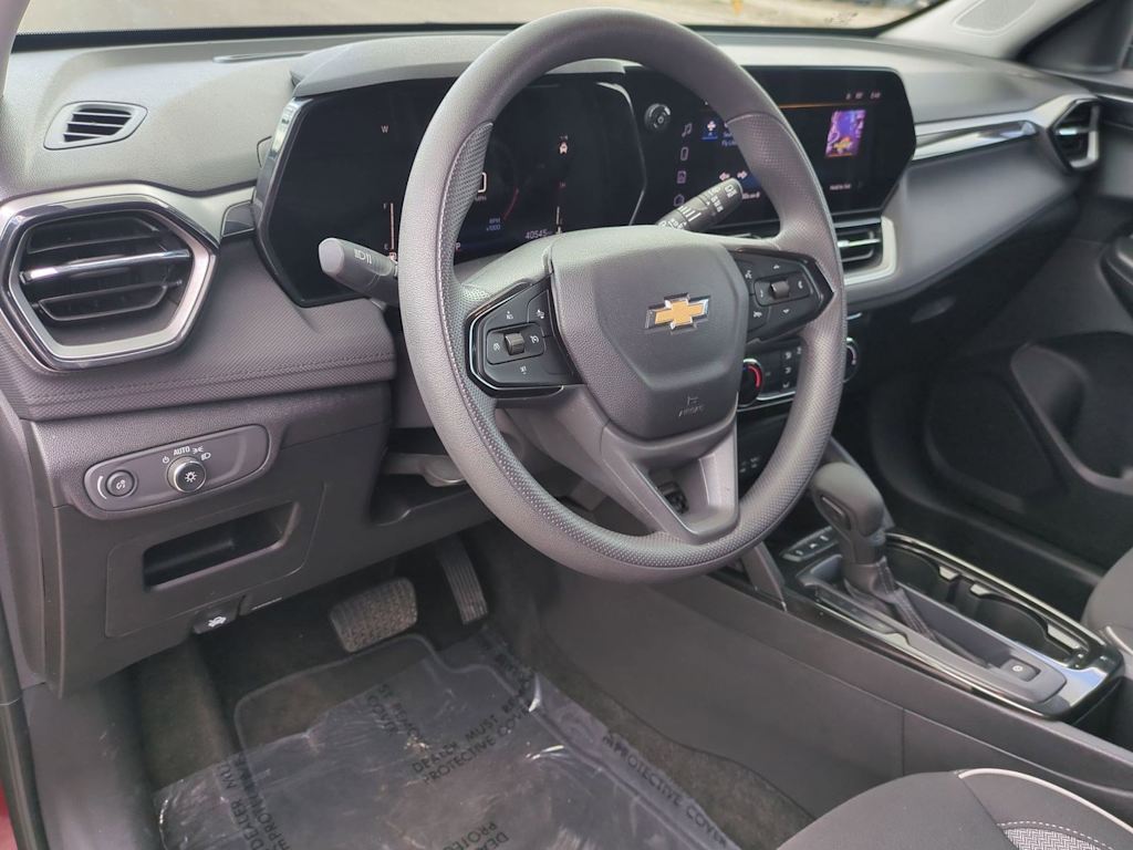 Thumbnail: 2025 Chevrolet TrailBlazer - 2
