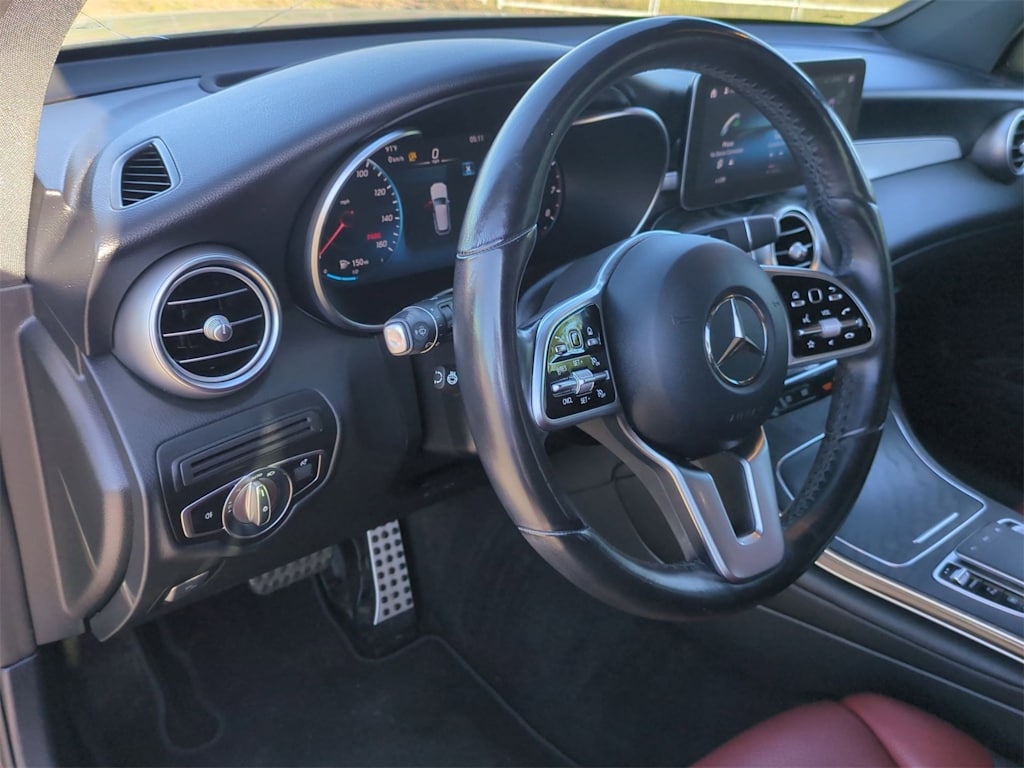 Thumbnail: 2022 Mercedes-Benz GLC - 2