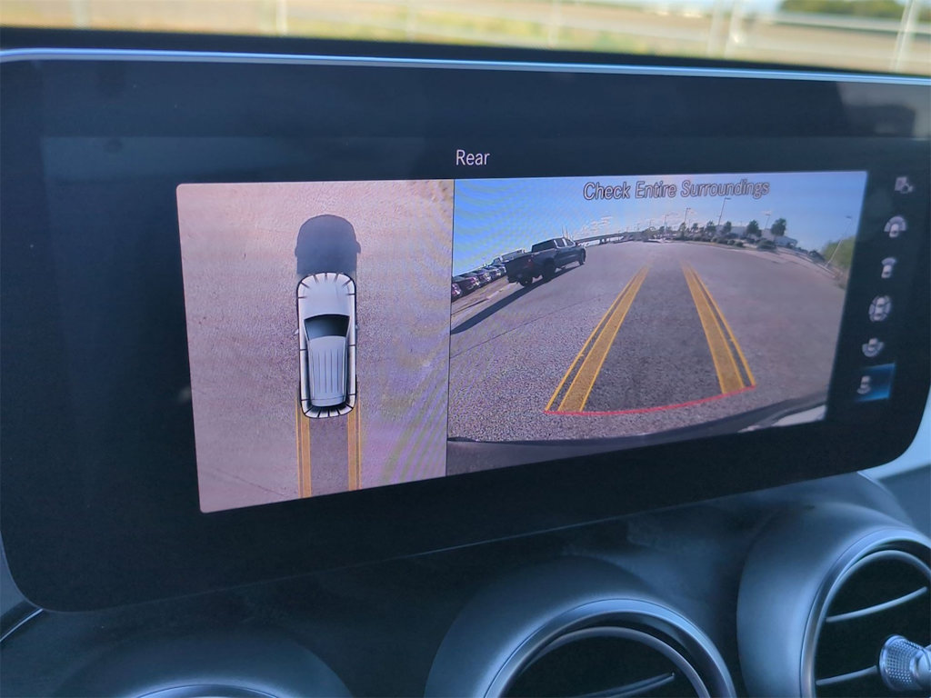 Thumbnail: 2022 Mercedes-Benz GLC - 25