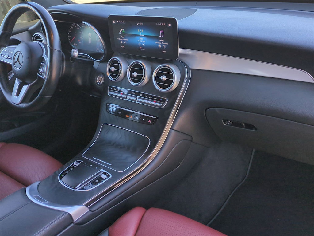 Thumbnail: 2022 Mercedes-Benz GLC - 14