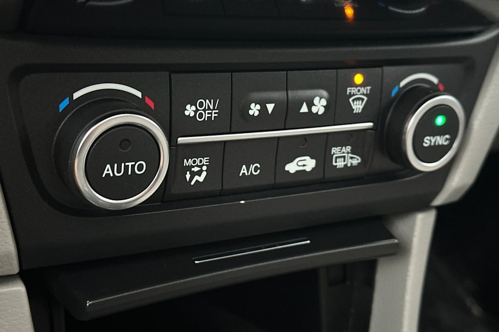 Thumbnail: 2020 Acura ILX - 24