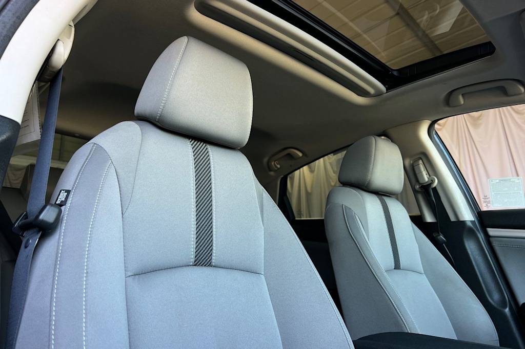 Thumbnail: 2016 Honda Civic - 10