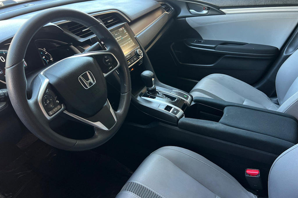 Thumbnail: 2016 Honda Civic - 9