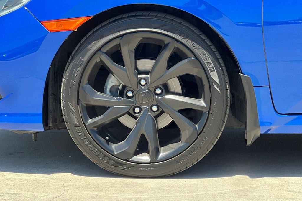 Thumbnail: 2019 Honda Civic - 8