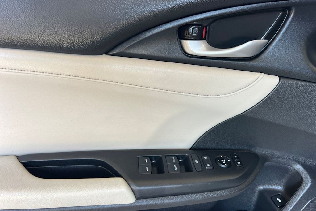 Thumbnail: 2022 Honda Insight - 20