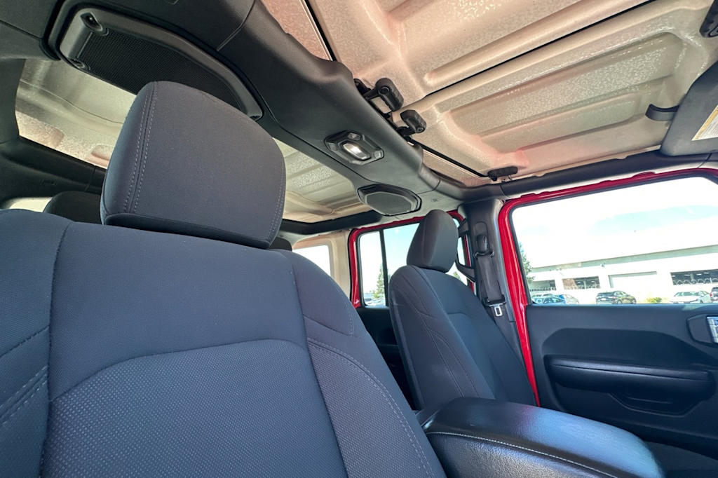 Thumbnail: 2018 Jeep Wrangler - 11