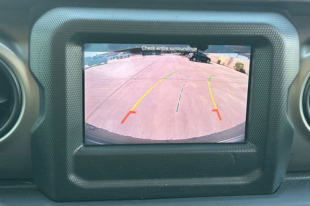 Thumbnail: 2018 Jeep Wrangler - 25