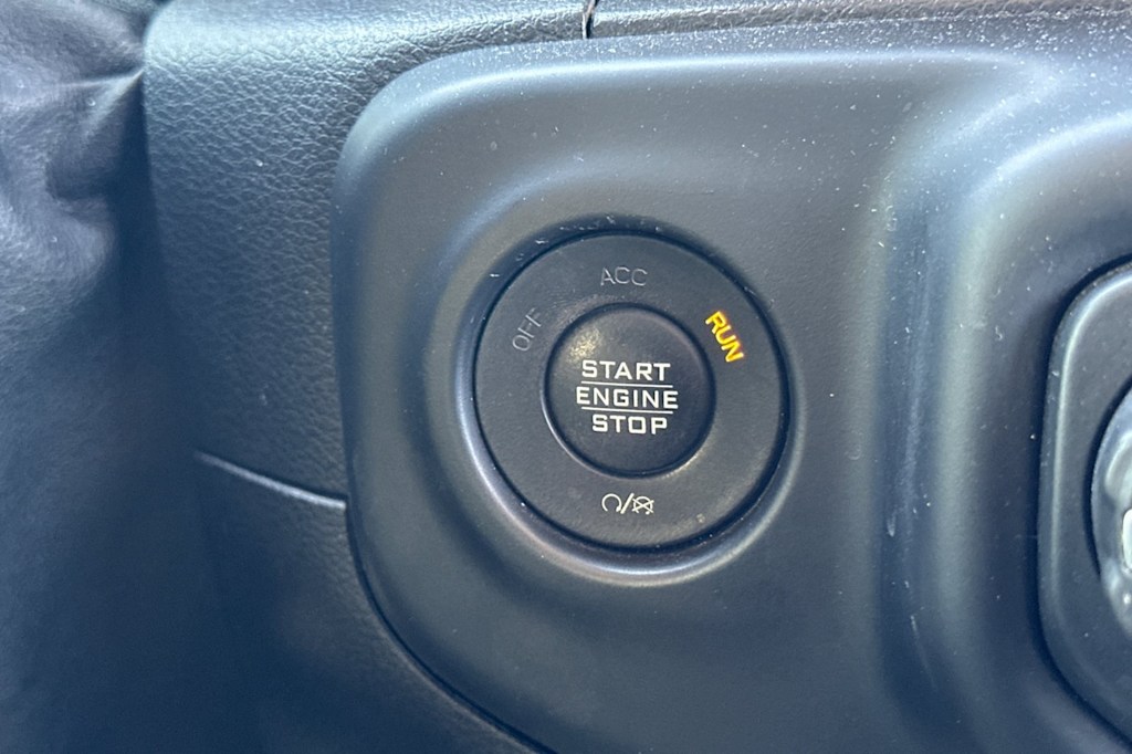 Thumbnail: 2018 Jeep Wrangler - 27