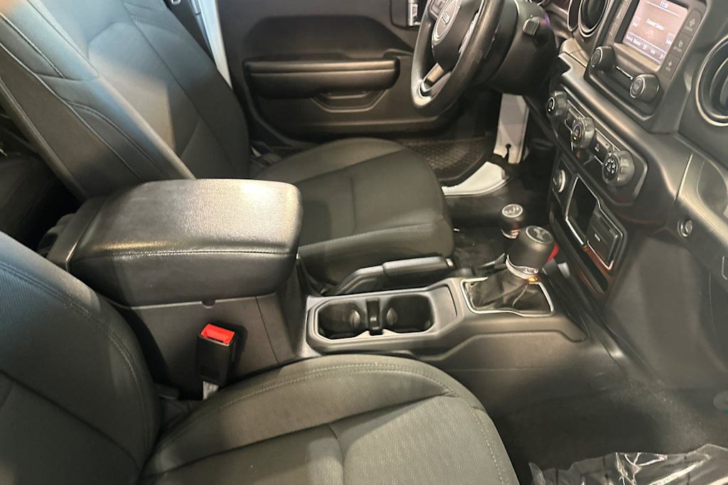 Thumbnail: 2021 Jeep Wrangler - 11