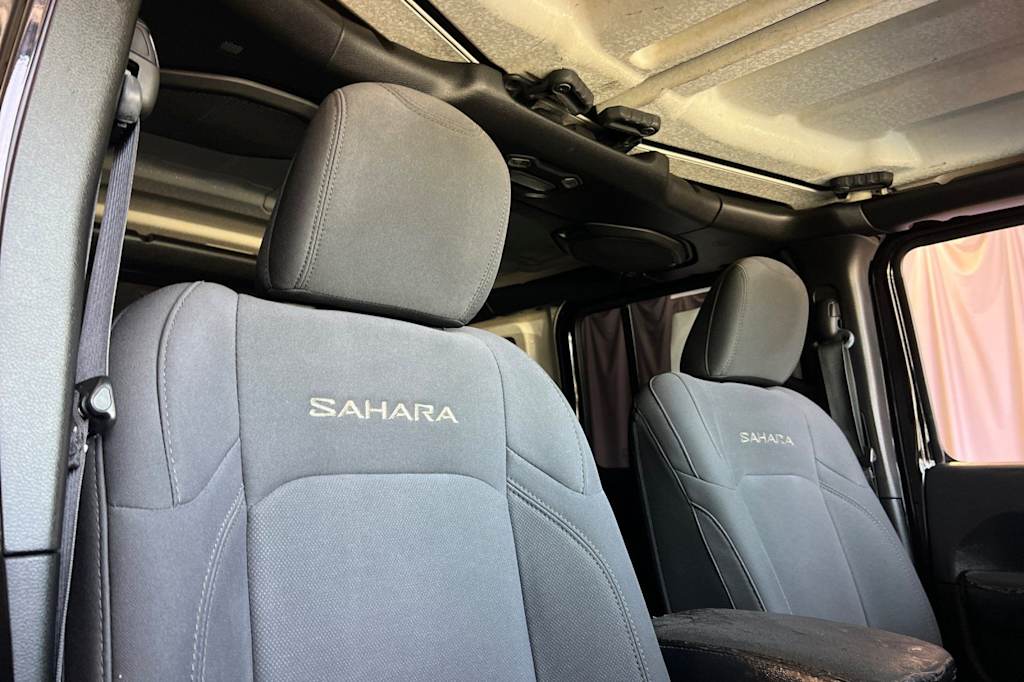 Thumbnail: 2019 Jeep Wrangler - 9